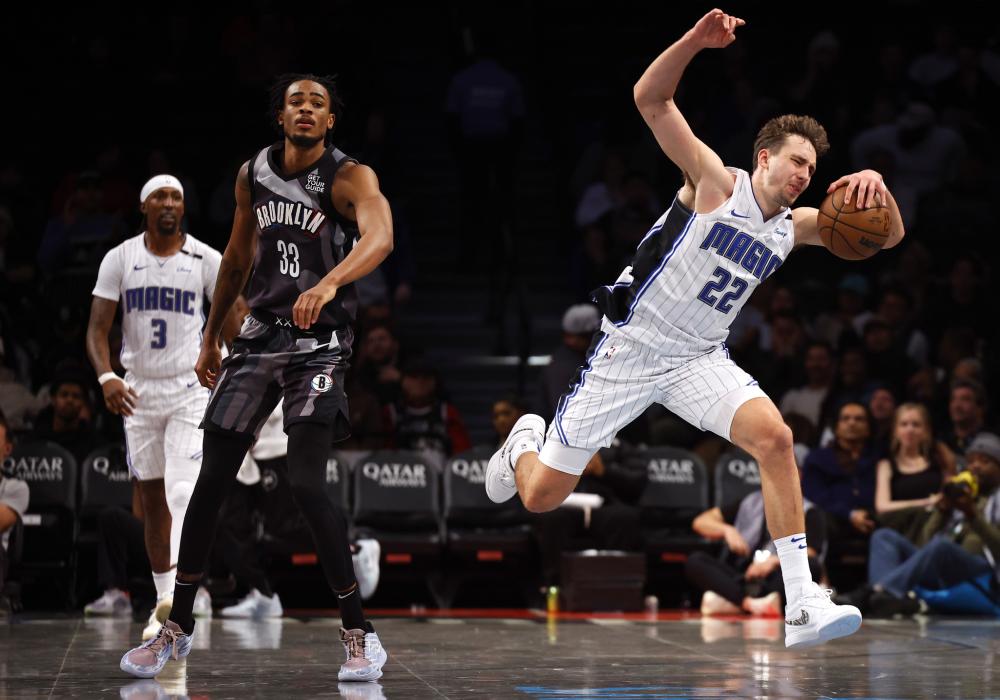 送球衣背后 送球衣背后