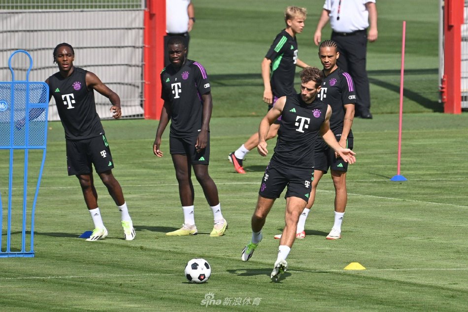 曼联中场费 曼联中场费