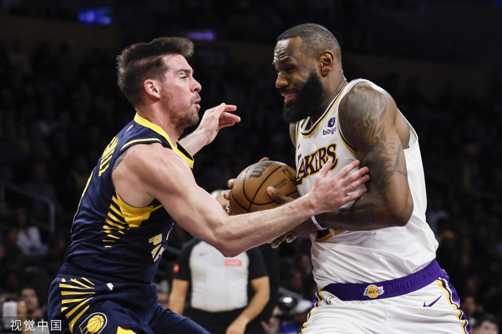 现出足以与 现出足以与