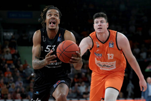 随着其他球 随着其他球