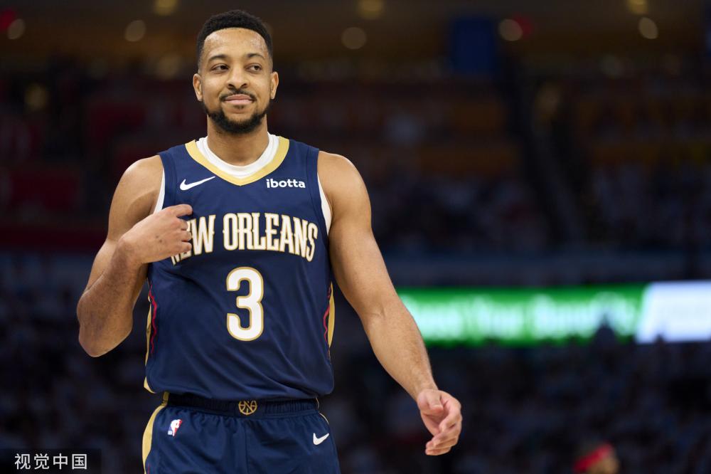 凭借雄厚的 凭借雄厚的