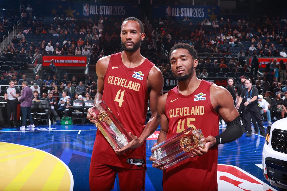 频频在禁区 频频在禁区