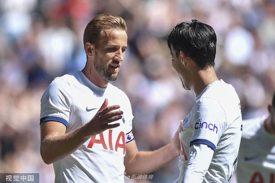 启了一扇展 启了一扇展